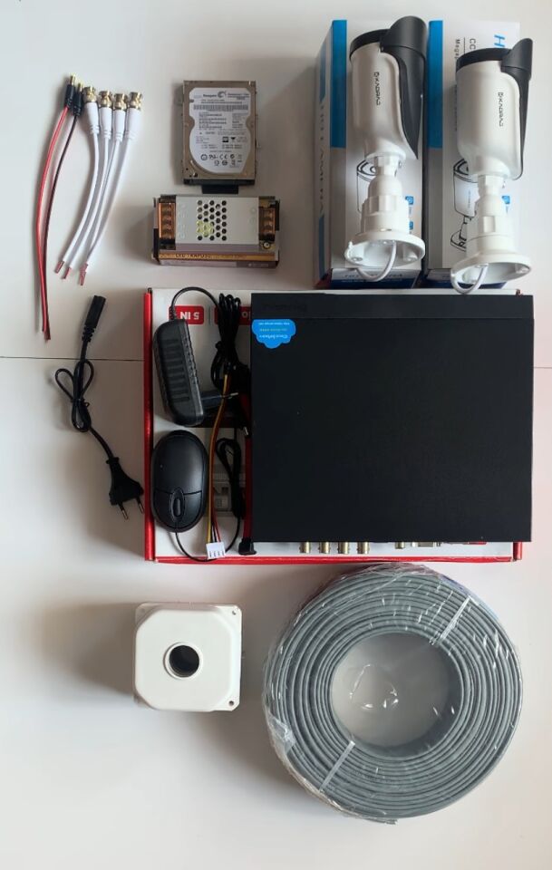 2 Kameralı Güvenlik Seti - 5MP Sony SecuLens, 1080p AHD, 8 Warm LED, Gece Renkli Görüş,WiFi Adaptörü